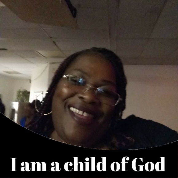 Meet your Posher, Pamela - Picture 1 of 1